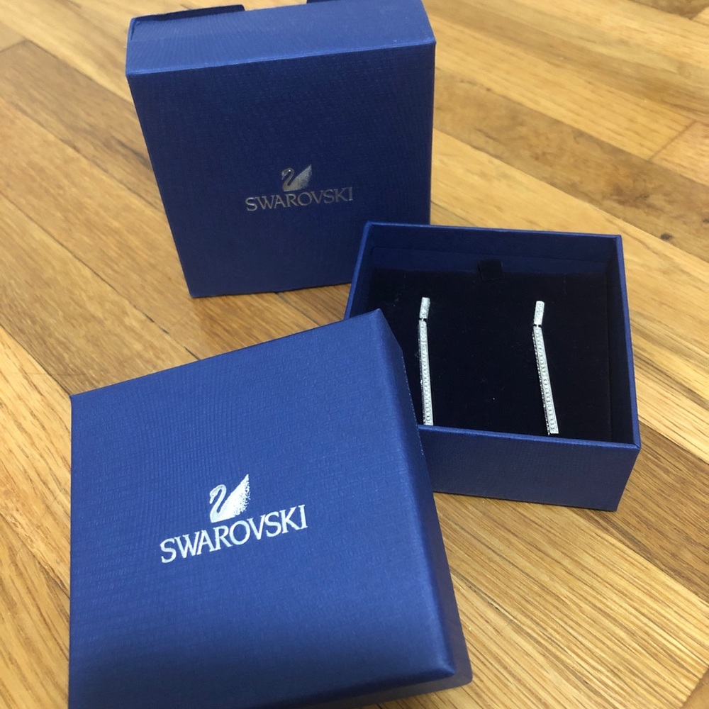 Ladies Swarovski Rhodium Plated Game Earrings